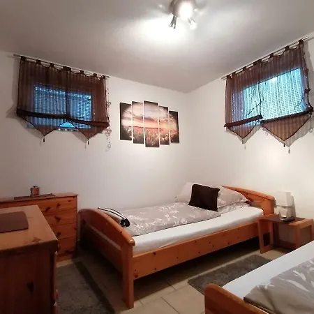 Haus Marie Luis 홈스테이 *